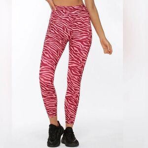 Wilo The Label Activewear Women's Pink Animal Zebra Print Legging Size Medium